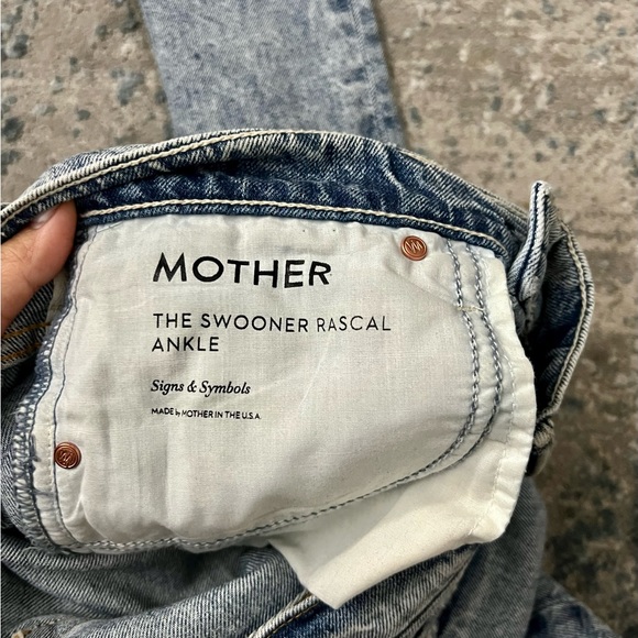 Mother The Swooner Rascal Ankle Jeans - Picture 7 of 11